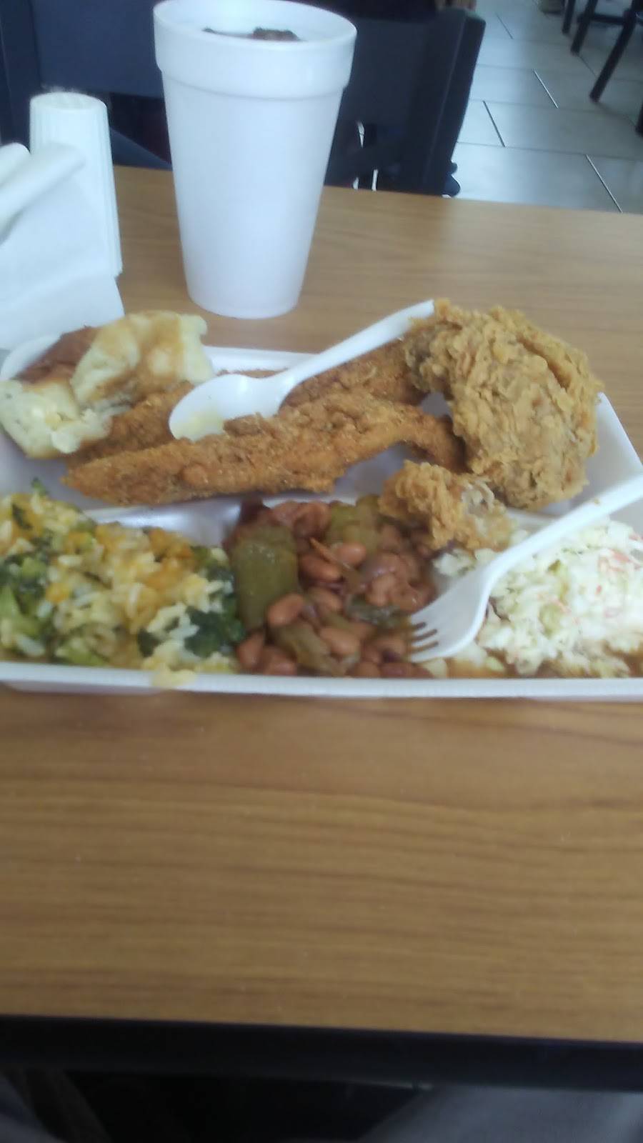 Hartz Chicken Buffet | restaurant | 105 Brazosport Boulevard North # B # B, Clute, TX 77531, USA | 9792651045 OR +1 979-265-1045