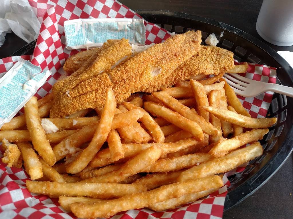 Louie Legends | restaurant | 2123 N Knoxville Ave, Peoria, IL 61603, USA | 3099663461 OR +1 309-966-3461