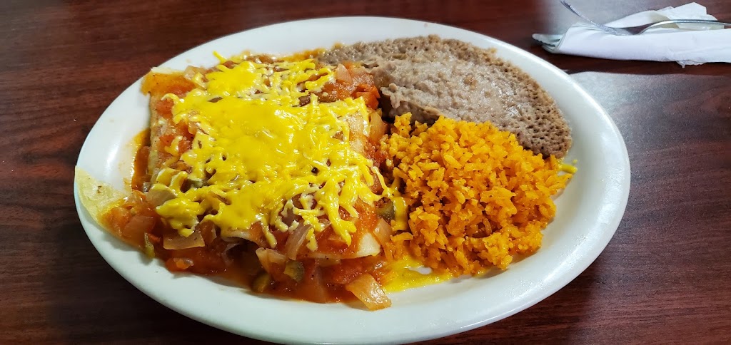 La Pasadita | restaurant | 222 Main St, Mirando City, TX 78369, USA | 3615864885 OR +1 361-586-4885