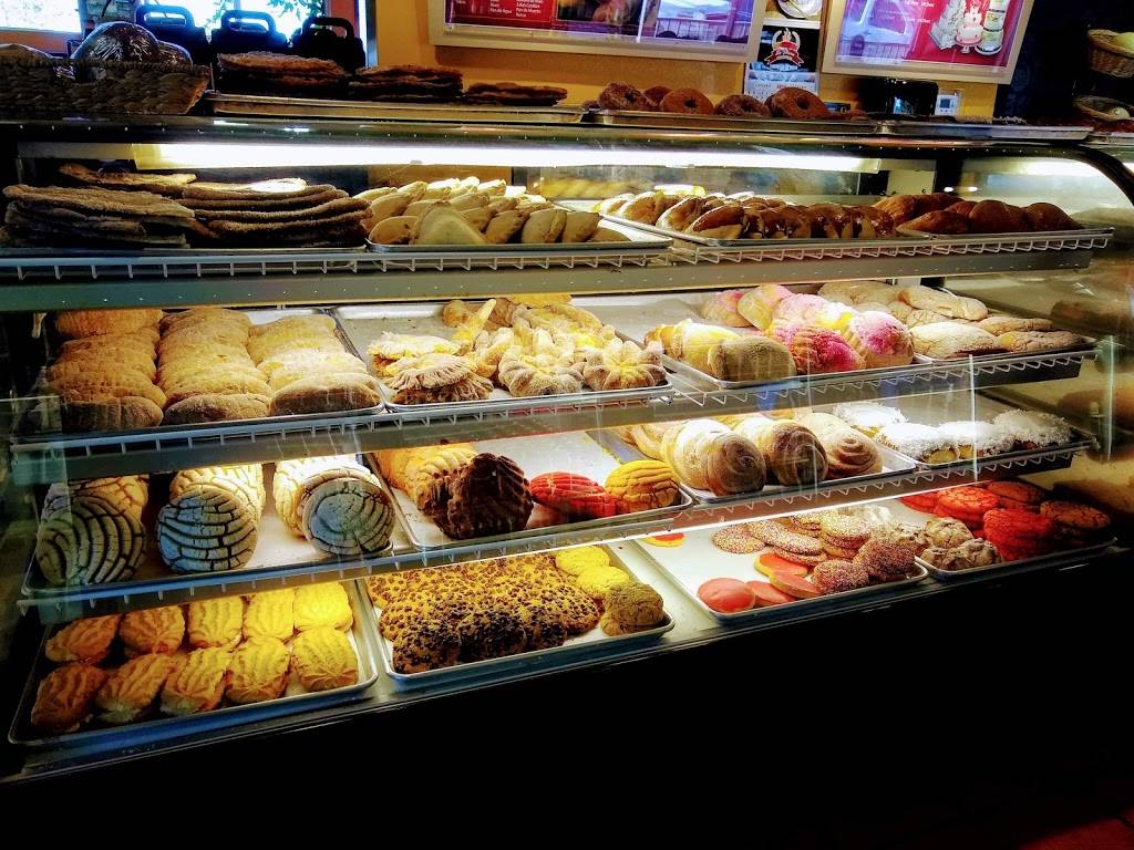 La Plaza Bakery | bakery | 901 Front St, Soledad, CA 93960, USA | 8316781452 OR +1 831-678-1452