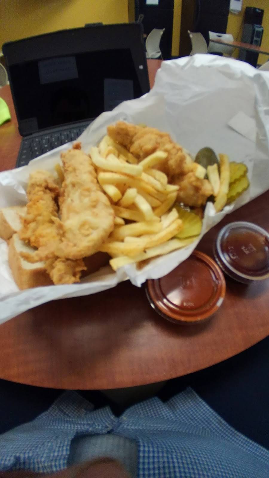 Anthonys Chicken | restaurant | 2603 E Commerce St, San Antonio, TX 78203, USA | 2109667728 OR +1 210-966-7728