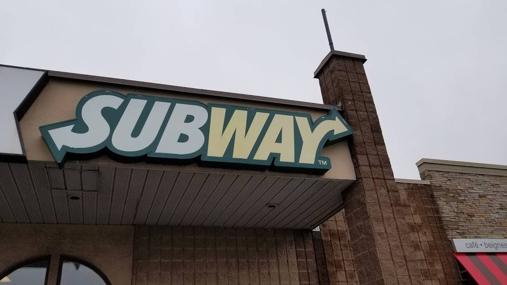 Subway | restaurant | 2652 Boulevard Daniel-Johnson, Laval, QC H7T 2K1, Canada | 4506816582 OR +1 450-681-6582