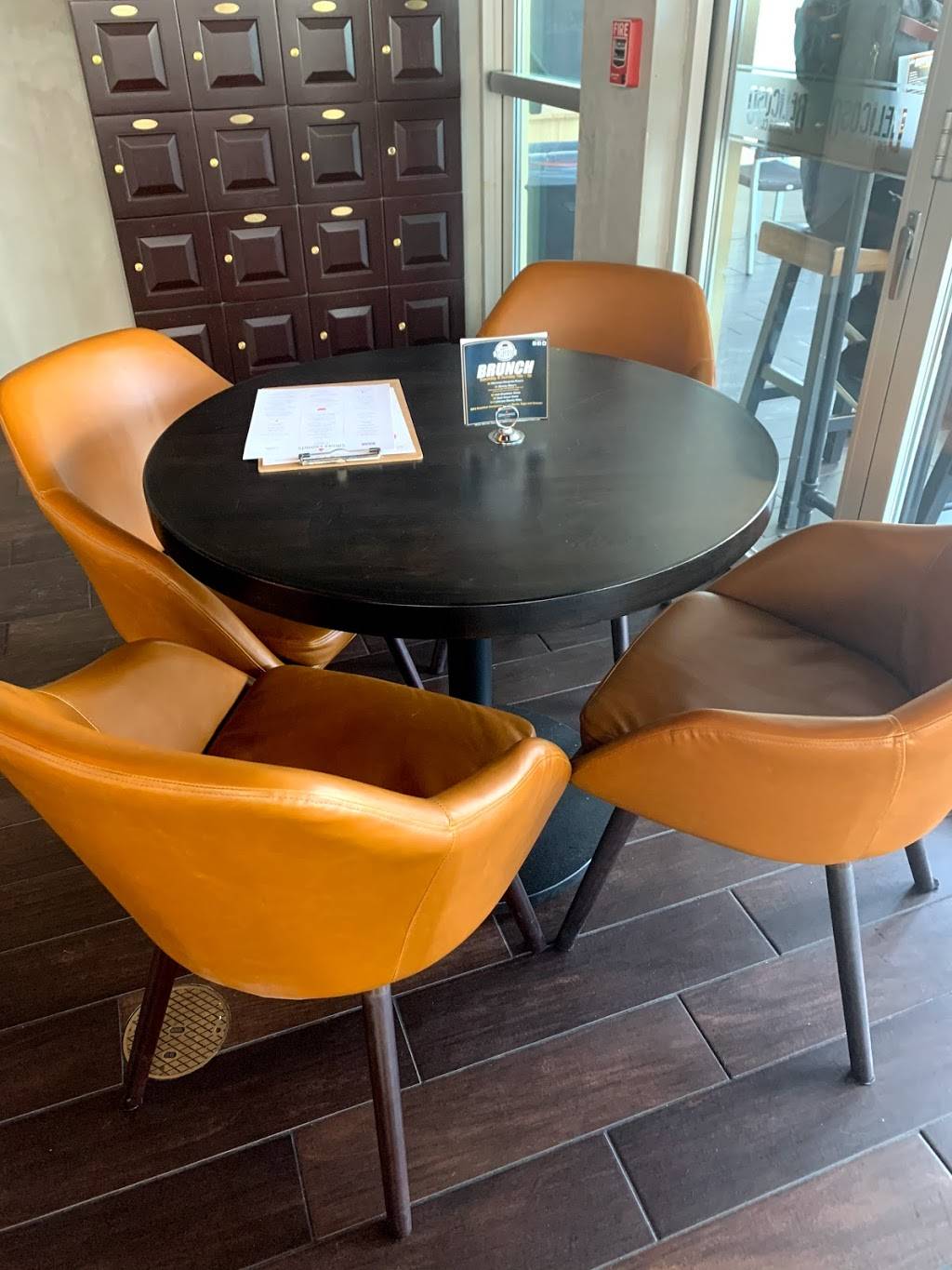 Smoke & Donuts | restaurant | 1618 N Mills Ave, Orlando, FL 32803, USA | 4074408560 OR +1 407-440-8560