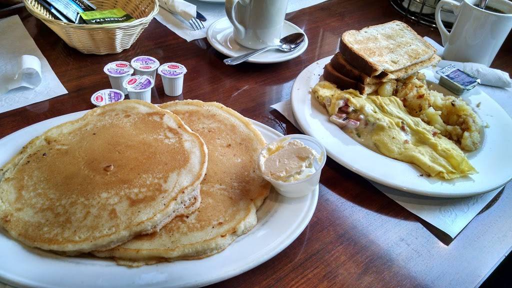 Firekeepers | restaurant | 3879 I-81 Frontage, Nedrow, NY 13120, USA | 3154698159 OR +1 315-469-8159