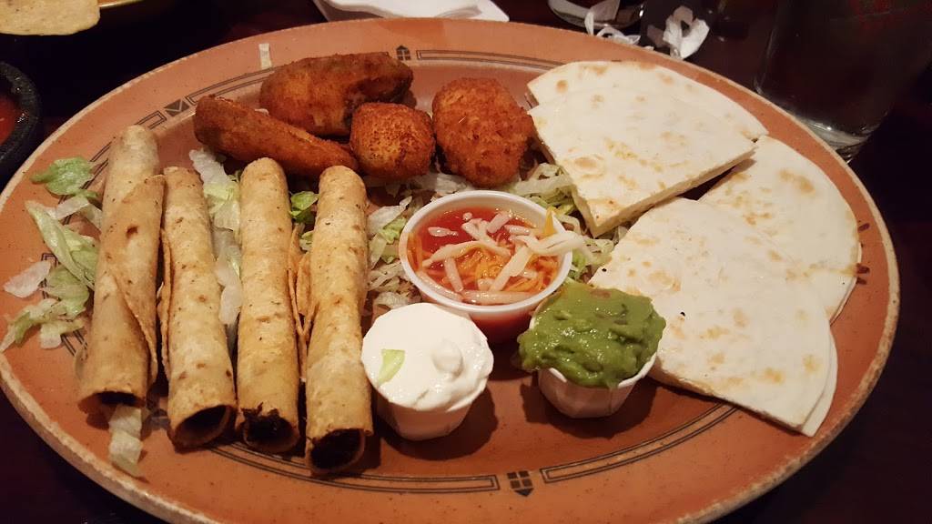 Mexican Village Restaurant | meal takeaway | 2600 Bagley St, Detroit, MI 48216, USA | 3132370333 OR +1 313-237-0333