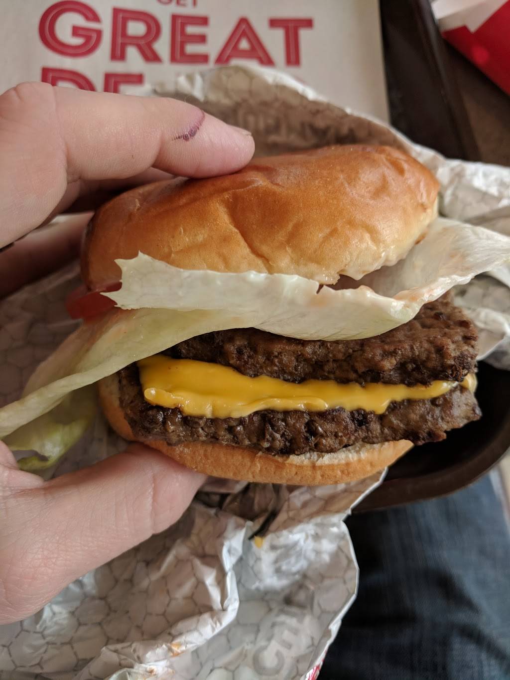 Wendys | restaurant | 100 Scarlett Dr, Chapel Hill, NC 27517, USA | 9199678624 OR +1 919-967-8624