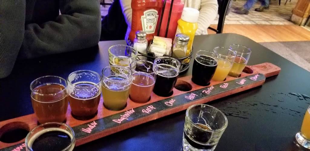 Bent River Brewing Co | restaurant | 1413 5th Ave, Moline, IL 61265, USA | 3097972722 OR +1 309-797-2722