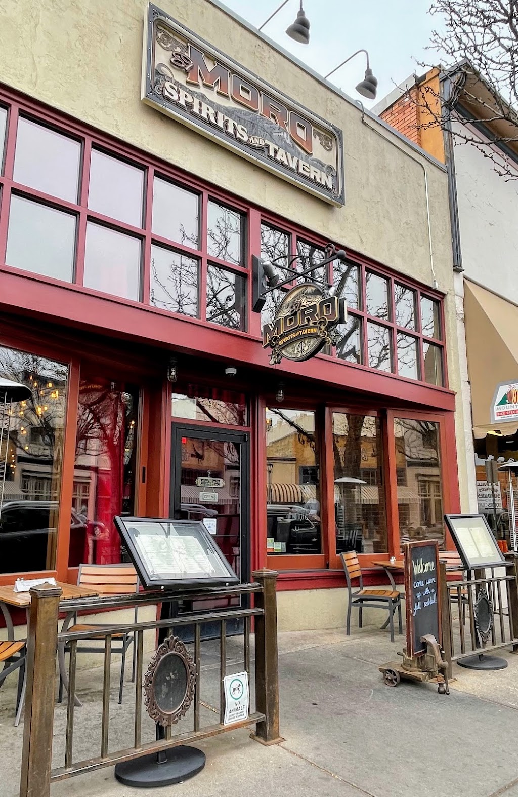 El Moro Spirits and Tavern | restaurant | 945 Main Ave, Durango, CO 81301, USA | 9702595555 OR +1 970-259-5555