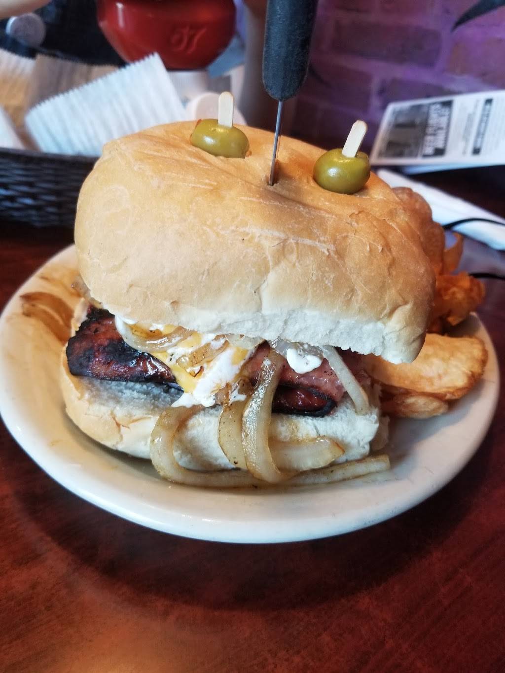 Fat Heads Saloon | restaurant | 1805 E Carson St, Pittsburgh, PA 15203, USA | 4124317433 OR +1 412-431-7433