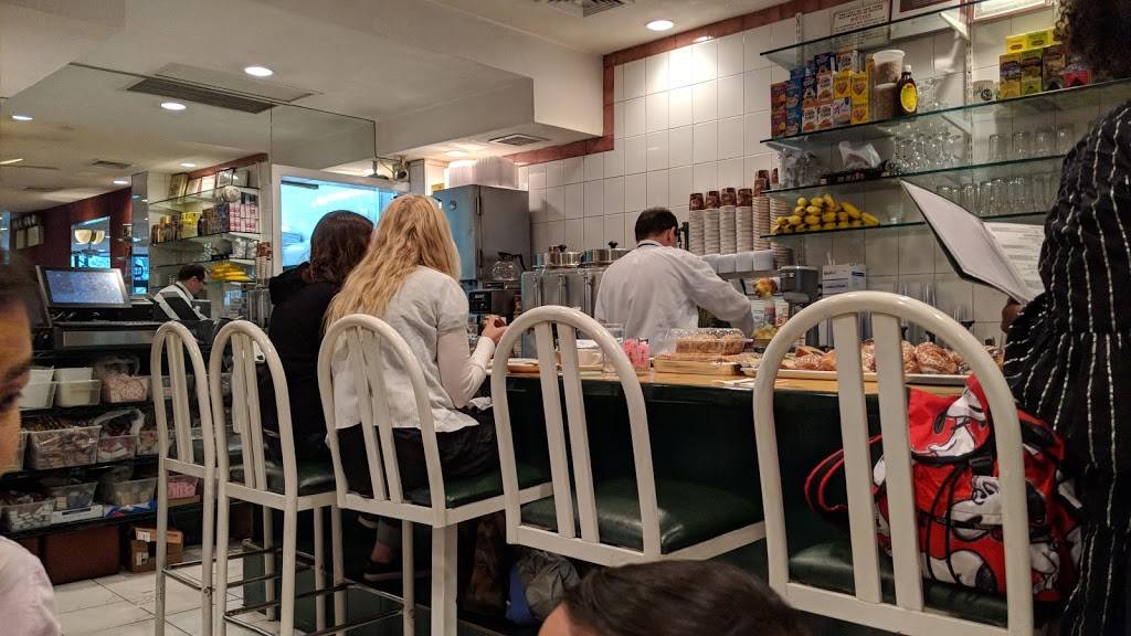 Cafe Eighty Two 82 | restaurant | 2282 Broadway, New York, NY 10024, USA | 2128758373 OR +1 212-875-8373