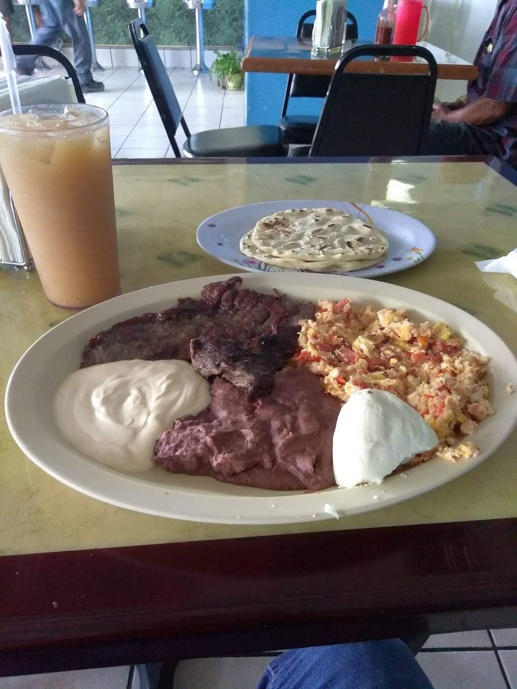 Los Hermanos Salvadoreños Restaurant | restaurant | 398 E 33rd St # 101, Hialeah, FL 33013, USA | 3058637375 OR +1 305-863-7375