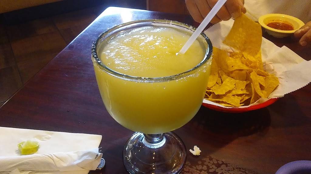 El Pueblito | restaurant | 1705 Forest Hills Blvd, Bella Vista, AR 72715, United States | 4798552324 OR +1 479-855-2324