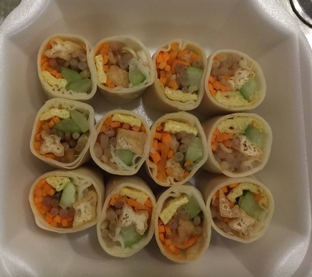 Satay Restaurant | restaurant | 936 W Diversey Pkwy, Chicago, IL 60614, USA | 7734770100 OR +1 773-477-0100