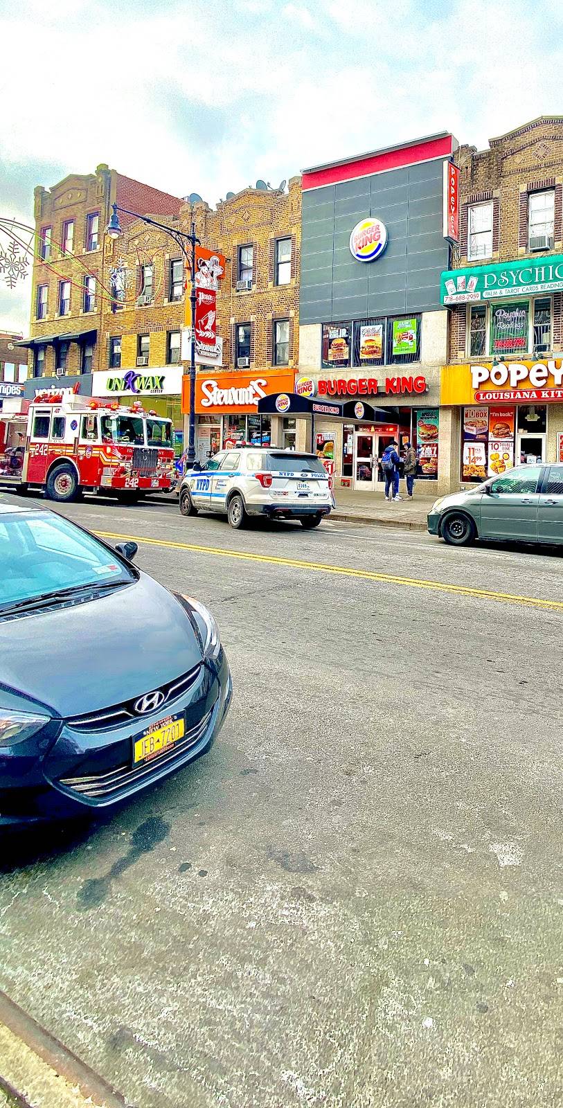 Burger King | restaurant | 8516 5th Ave, Brooklyn, NY 11209, USA | 7186305535 OR +1 718-630-5535