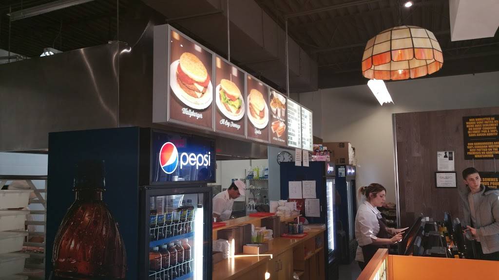 Dic Anns Sainte-Thérèse | restaurant | 232 Boulevard Curé-Labelle, Sainte-Thérèse, QC J7E 2X7, Canada | 4509519555 OR +1 450-951-9555