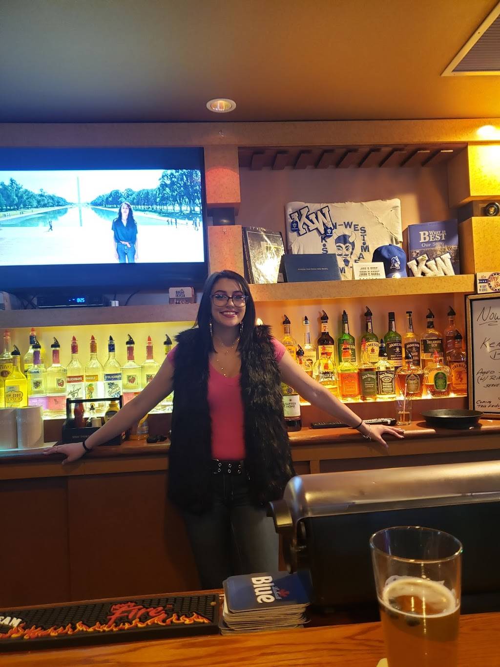 Potters Devils and Dogs Bar and Grill | restaurant | 1641 Military Rd, Buffalo, NY 14217, USA | 7167681313 OR +1 716-768-1313