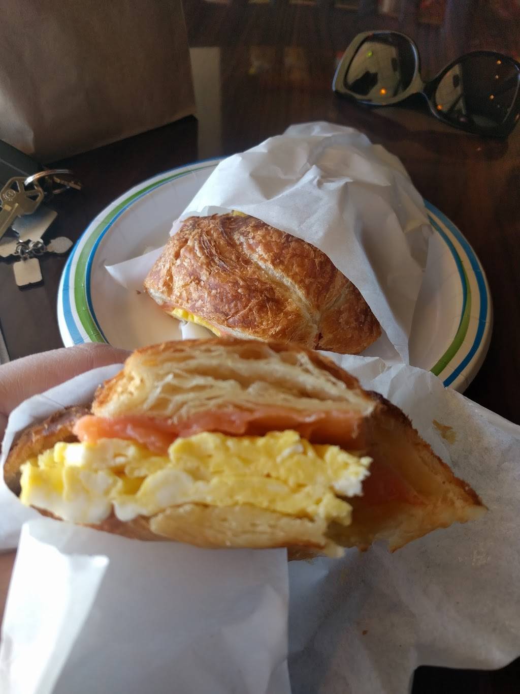 Colombos Delicatessen | restaurant | 484 Manor Plaza, Pacifica, CA 94044, USA | 6503555023 OR +1 650-355-5023