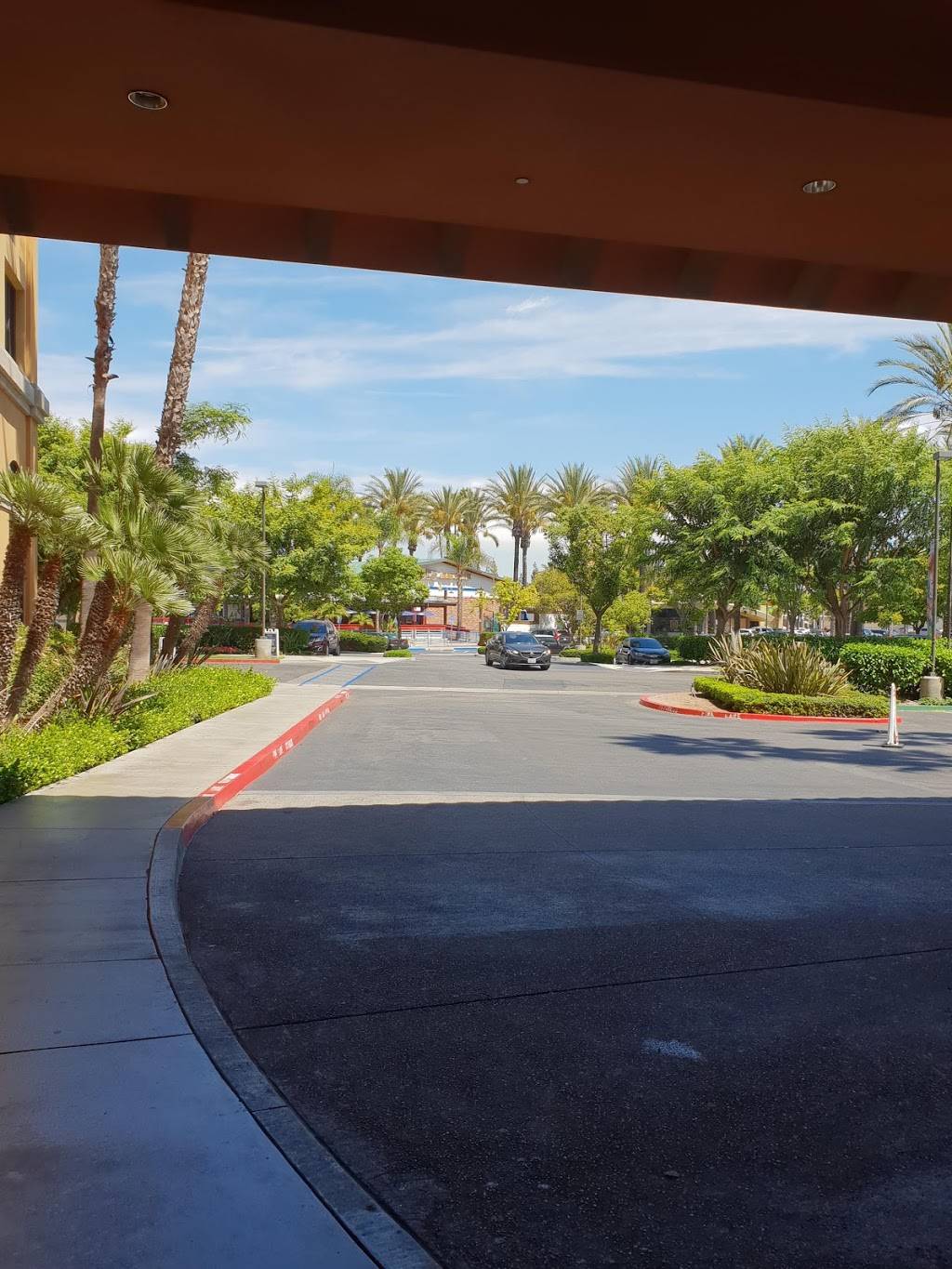 California Grill Restaurant & Cantina | restaurant | 12021 Harbor Blvd, Garden Grove, CA 92840, USA | 7148675555 OR +1 714-867-5555