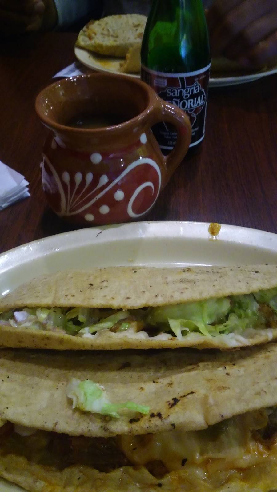 Las Quecas | restaurant | 6311 Cermak Rd, Berwyn, IL 60402, USA | 7089567371 OR +1 708-956-7371