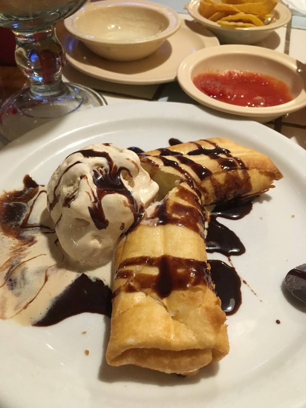 Tequila Mexican Restaurant | restaurant | 1053 W Broadway, Centralia, IL 62801, USA | 6185332270 OR +1 618-533-2270