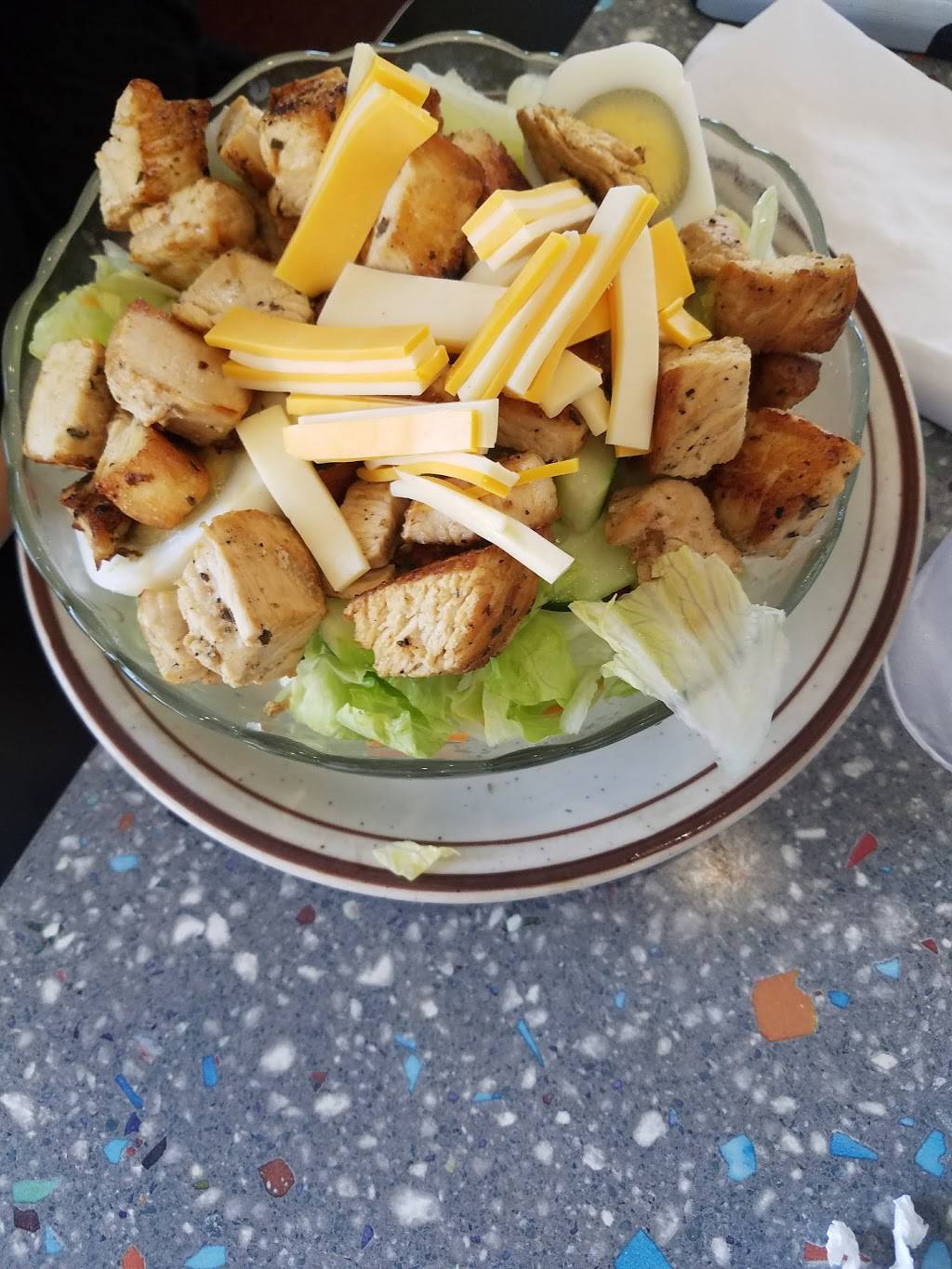 Zorbas Coney Island | restaurant | 18237 Fort St, Riverview, MI 48193, USA | 7342836522 OR +1 734-283-6522