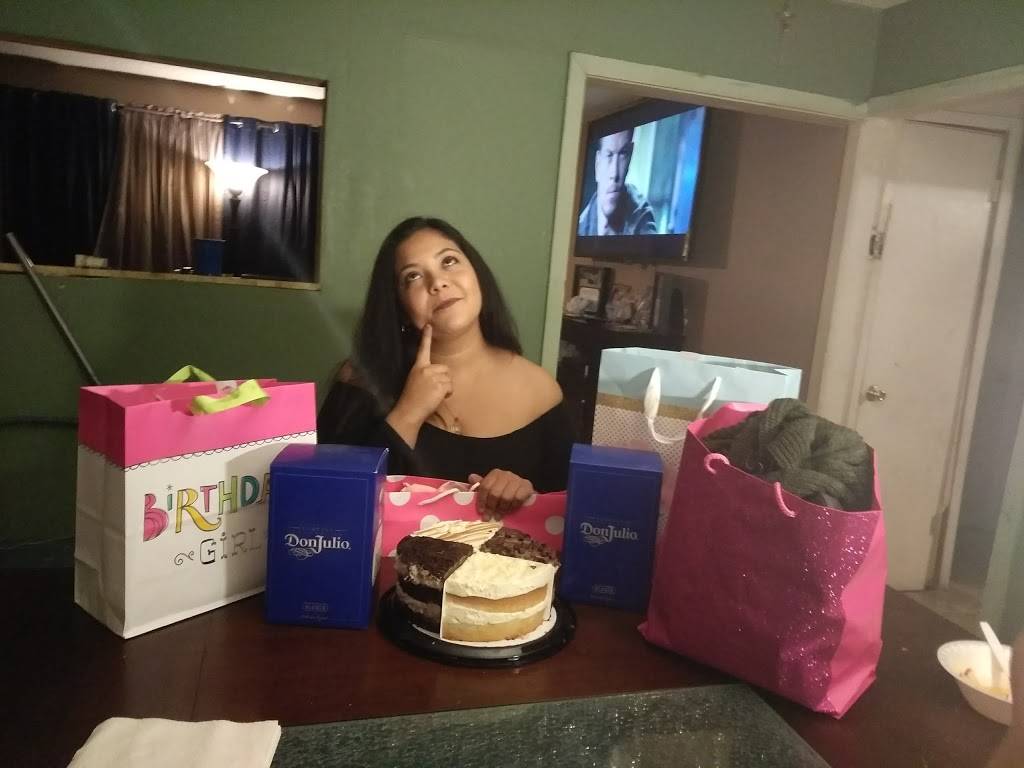 Churchs Chicken | restaurant | 5520 Caseyville Ave, Washington Park, IL 62204, USA | 6182718237 OR +1 618-271-8237