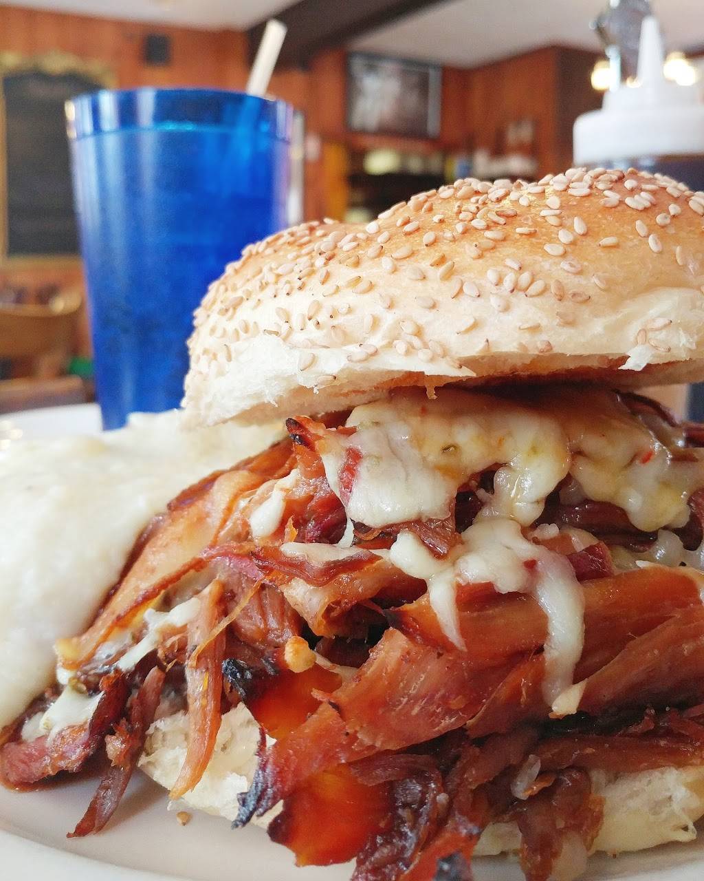 Holy Smoke | restaurant | 241 NY-6N, Mahopac, NY 10541, USA | 8456289795 OR +1 845-628-9795