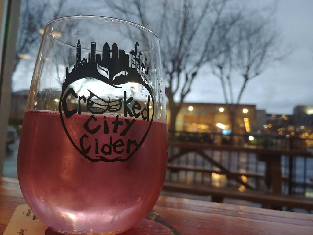 Crooked City Cider Tap House | restaurant | 206 Broadway, Oakland, CA 94607, USA | 5109923656 OR +1 510-992-3656