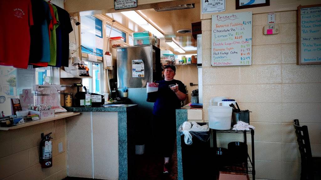 A & G Barbecue & Chicken | restaurant | 800 S Lake Park Blvd, Carolina Beach, NC 28428, USA | 9104588620 OR +1 910-458-8620