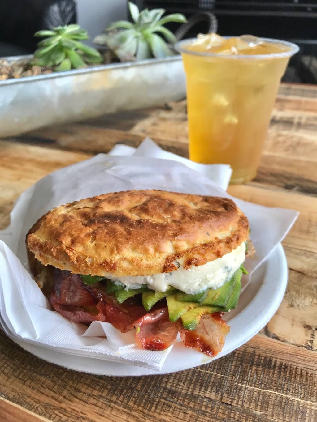 Crave | cafe | 297 Rantoul St, Beverly, MA 01915, USA | 9789692567 OR +1 978-969-2567