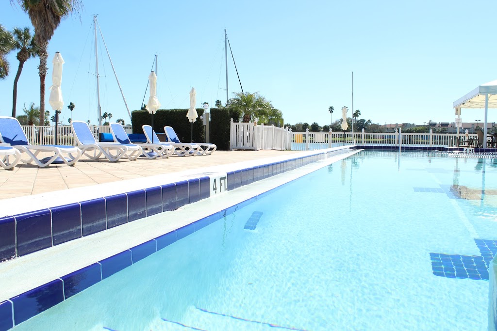 The Club at Treasure Island | restaurant | 400 Treasure Island Causeway, Treasure Island, FL 33706, USA | 7273674511 OR +1 727-367-4511