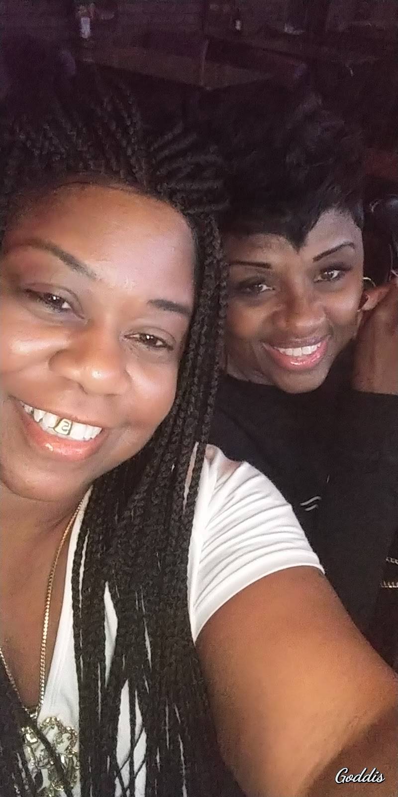 Britneys Sports Bar & Grill | restaurant | 2500 W Oakland Park Blvd, Oakland Park, FL 33311, USA | 9546253784 OR +1 954-625-3784