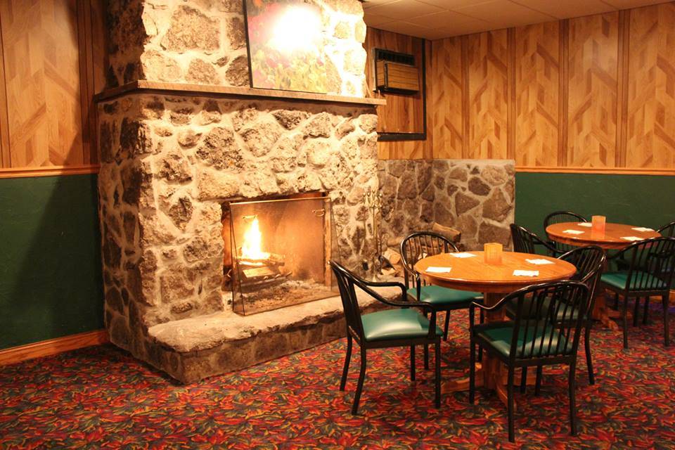 Mr Gs Logan Creek Grille | restaurant | 5890 WI-57, Sturgeon Bay, WI 54235, USA | 9208232112 OR +1 920-823-2112