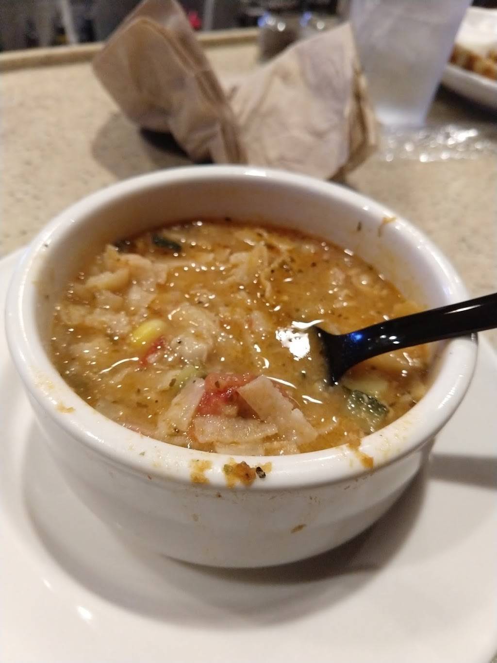 Applebees Grill + Bar | restaurant | 3195 Taylor Rd, Montgomery, AL 36116, USA | 3342740009 OR +1 334-274-0009