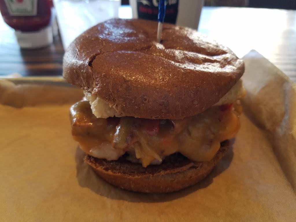 LR Burger | restaurant | 202 E Spring St, Monroe, GA 30655, USA | 4703576750 OR +1 470-357-6750