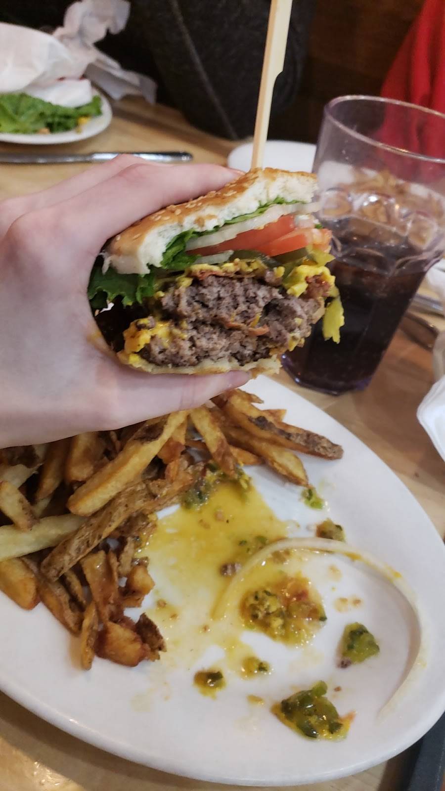 Napanee Fish & Chips | restaurant | 35 Jim Kimmett Blvd, Napanee, ON K7R 0B4, Canada | 6133545527 OR +1 613-354-5527