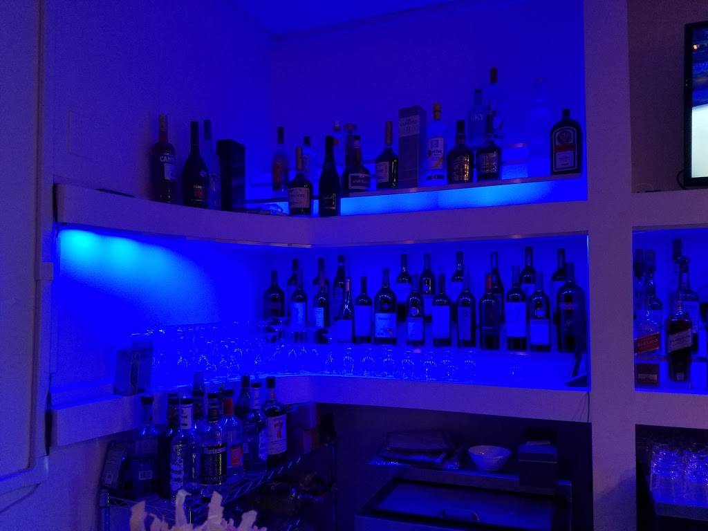 Evangadi sports bar | restaurant | 953 Bonifant St, Silver Spring, MD 20910, USA | 3015850555 OR +1 301-585-0555