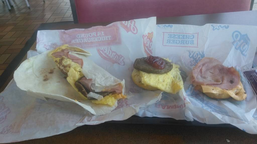 Hardees | restaurant | 8104 Newmarket Dr, Hampton, VA 23605, USA | 7578267678 OR +1 757-826-7678