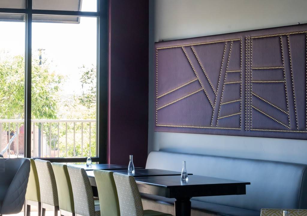 Giaola Italian Kitchen | restaurant | 2668 Gateway Rd Suite 180, Carlsbad, CA 92009, USA | 8584004555 OR +1 858-400-4555