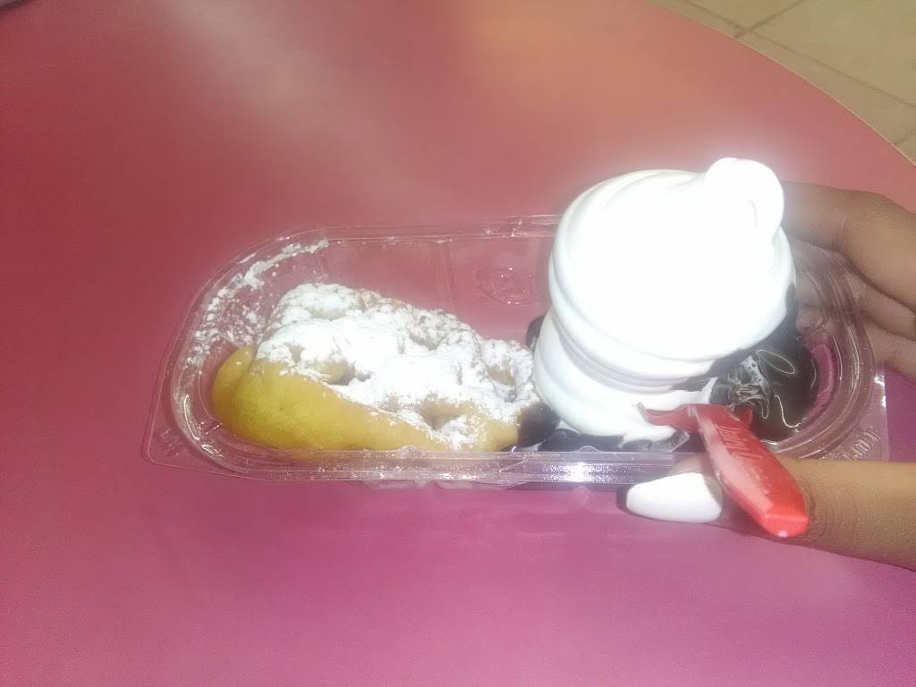 Dairy Queen | restaurant | 6760 N Dixie Dr Hwy, Dayton, OH 45414, USA | 9378901711 OR +1 937-890-1711