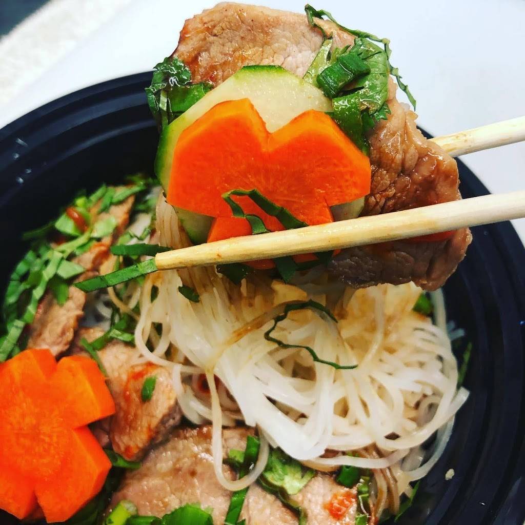 20Pho7Austin | restaurant | 601 W Live Oak St, Austin, TX 78704, USA | 5126455400 OR +1 512-645-5400