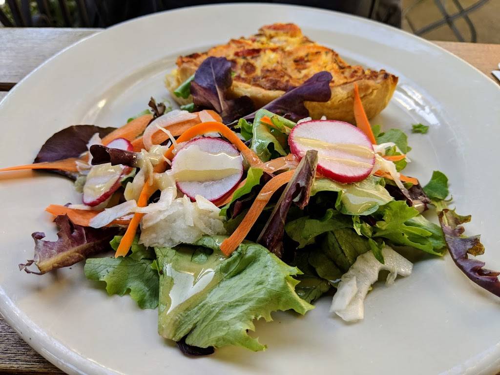 Le Pain Quotidien | restaurant | 451 Manhattan Beach Blvd, Manhattan Beach, CA 90266, USA | 3105466411 OR +1 310-546-6411