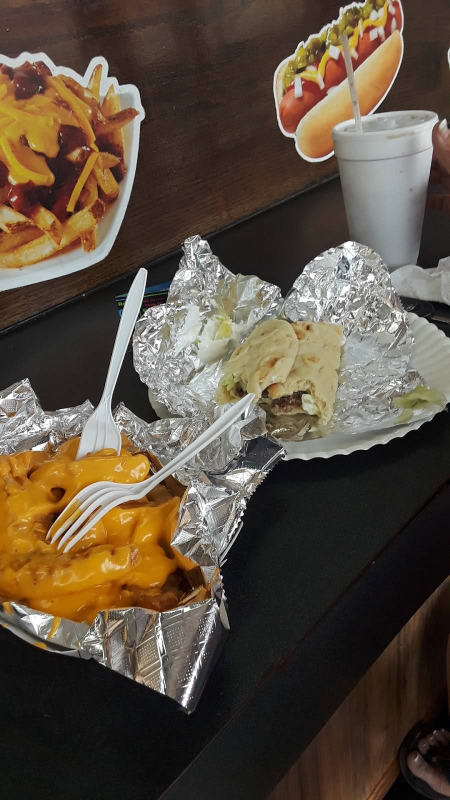 Burger Paradise | restaurant | 906 Ocean Blvd, Myrtle Beach, SC 29577, USA | 8434486001 OR +1 843-448-6001