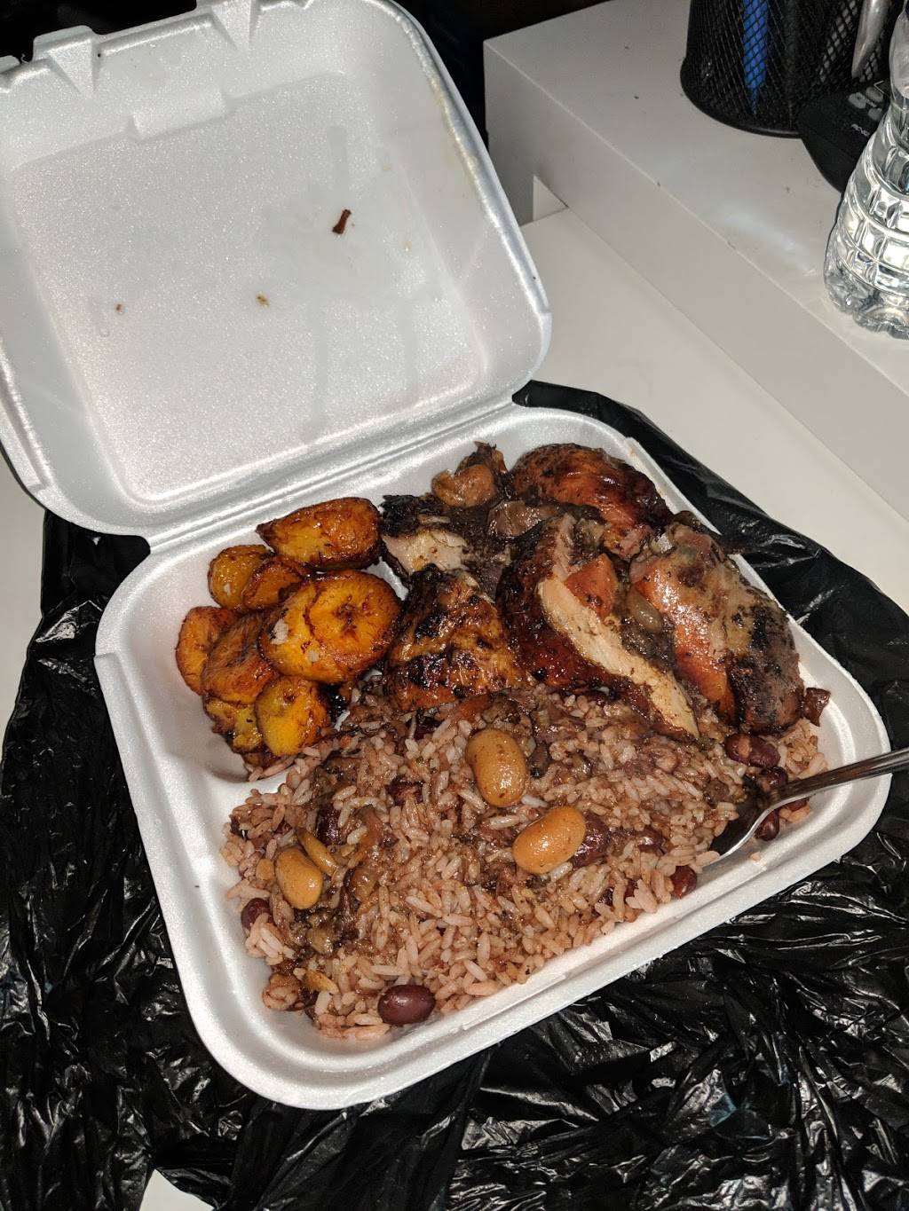 Jamaica Wings/Duletts Kitchen | restaurant | 9000 West Chester Pike, Upper Darby, PA 19082, USA | 6108397875 OR +1 610-839-7875