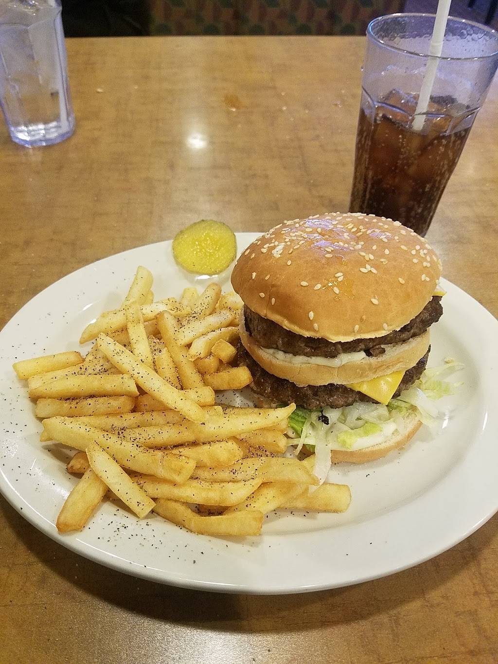 Eatn Park | restaurant | 2650 Brandt School Rd, Wexford, PA 15090, USA | 7249403270 OR +1 724-940-3270