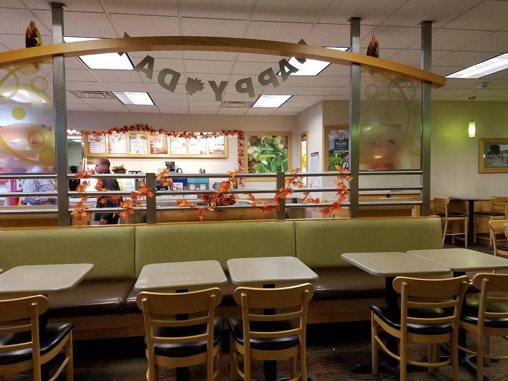 Wendys | restaurant | 402 Aetna St, Martins Ferry, OH 43935, USA | 7406331976 OR +1 740-633-1976