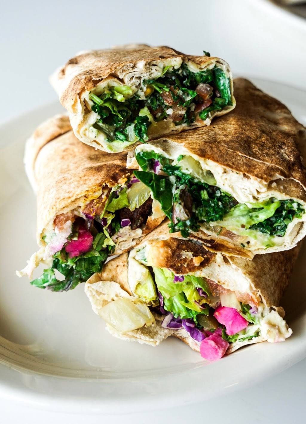 Aladdins Eatery Lakewood | restaurant | 14536 Detroit Ave, Lakewood, OH 44107, USA | 2165214005 OR +1 216-521-4005