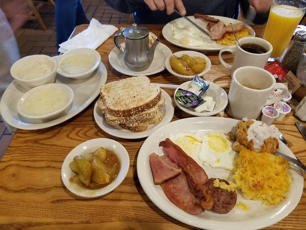 Cracker Barrel Old Country Store | restaurant | 13 Campground Rd, La Vale, MD 21502, USA | 3017290649 OR +1 301-729-0649