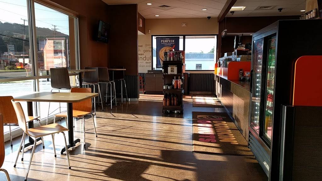Dunkin | bakery | 1803 Golden Mile Hwy, Plum, PA 15239, USA | 7243279135 OR +1 724-327-9135
