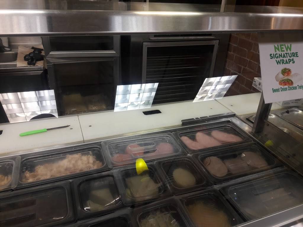 Subway | restaurant | 7311 SW 97th Ave, Miami, FL 33173, USA | 3056398250 OR +1 305-639-8250